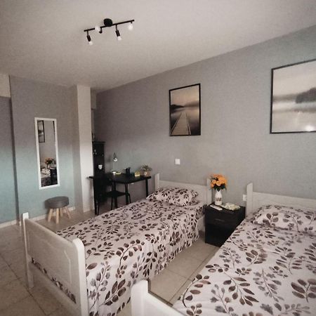 Semi-Basement 50Sqm Apartment Near Kos Citycenter Luaran gambar