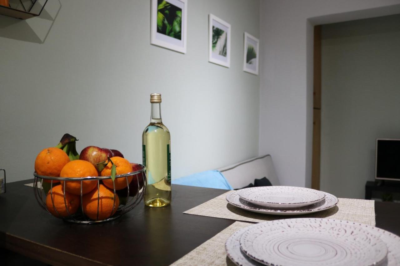 Semi-Basement 50Sqm Apartment Near Kos Citycenter Luaran gambar