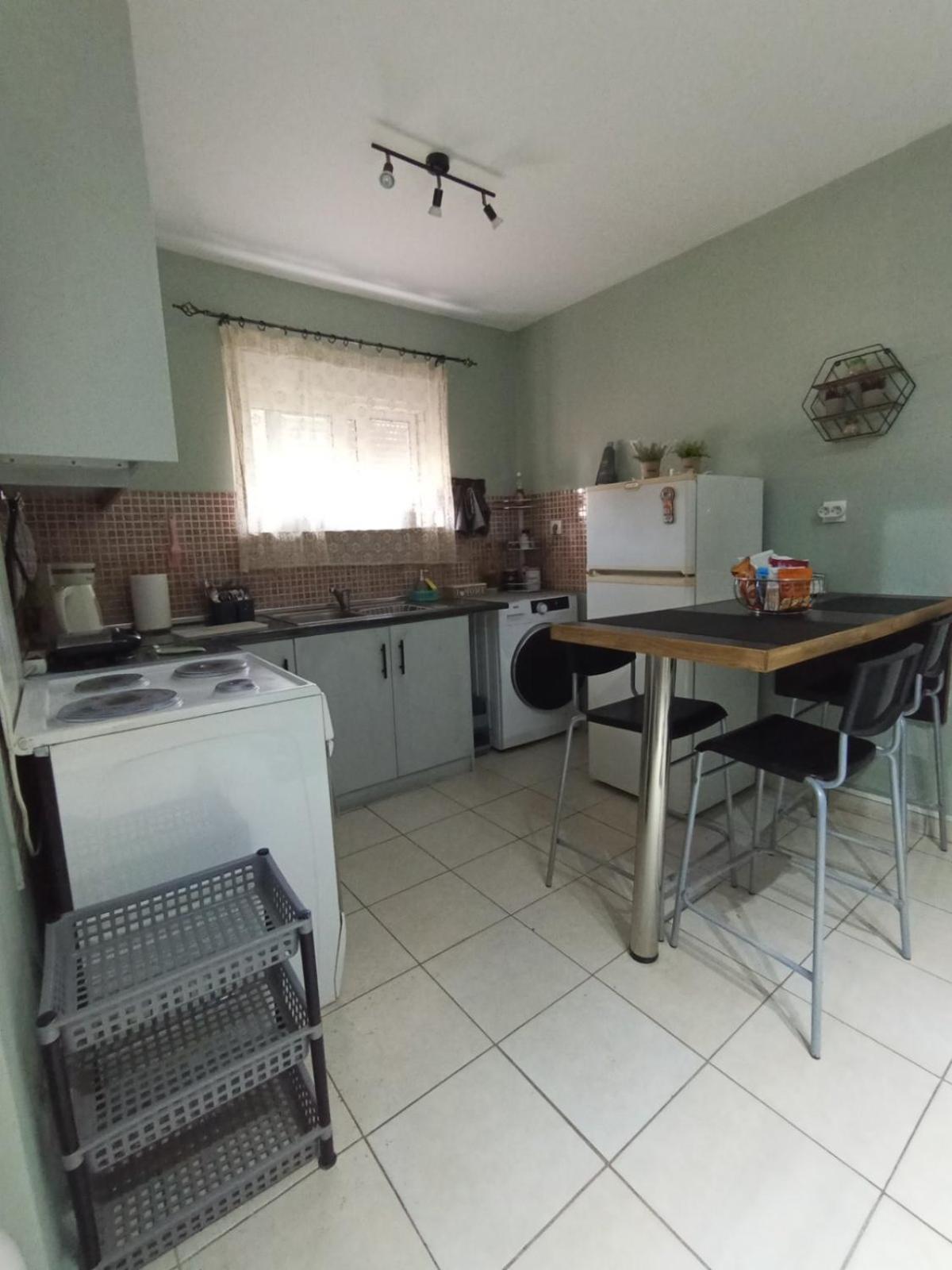 Semi-Basement 50Sqm Apartment Near Kos Citycenter Luaran gambar